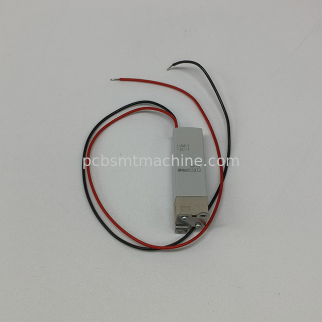 LVM11-5C-1 Elettrovalvola a solenoide a 2/3 vie a bassa potenza ad azione diretta (Fluido chimico·Corpo in PEEK·Grado di protezione IP40)