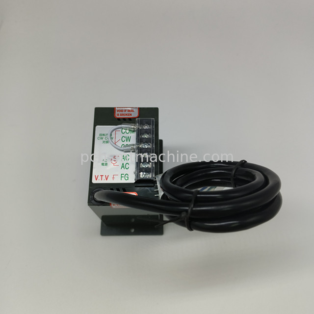 Regolatore di velocità a controllo digitale di precisione per scaricatore di saldatura a onda 60W Prestazioni di potenza Produzione